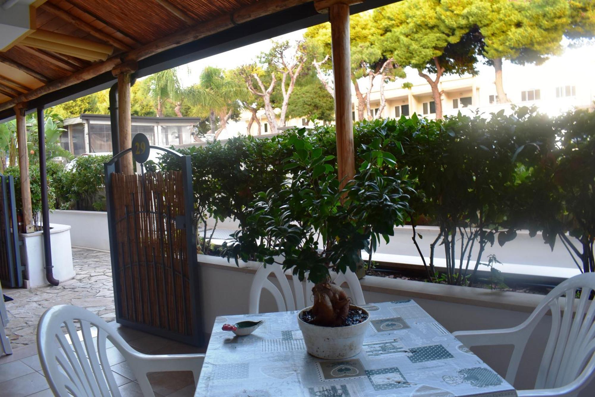 Art Village Residence Bisceglie Buitenkant foto